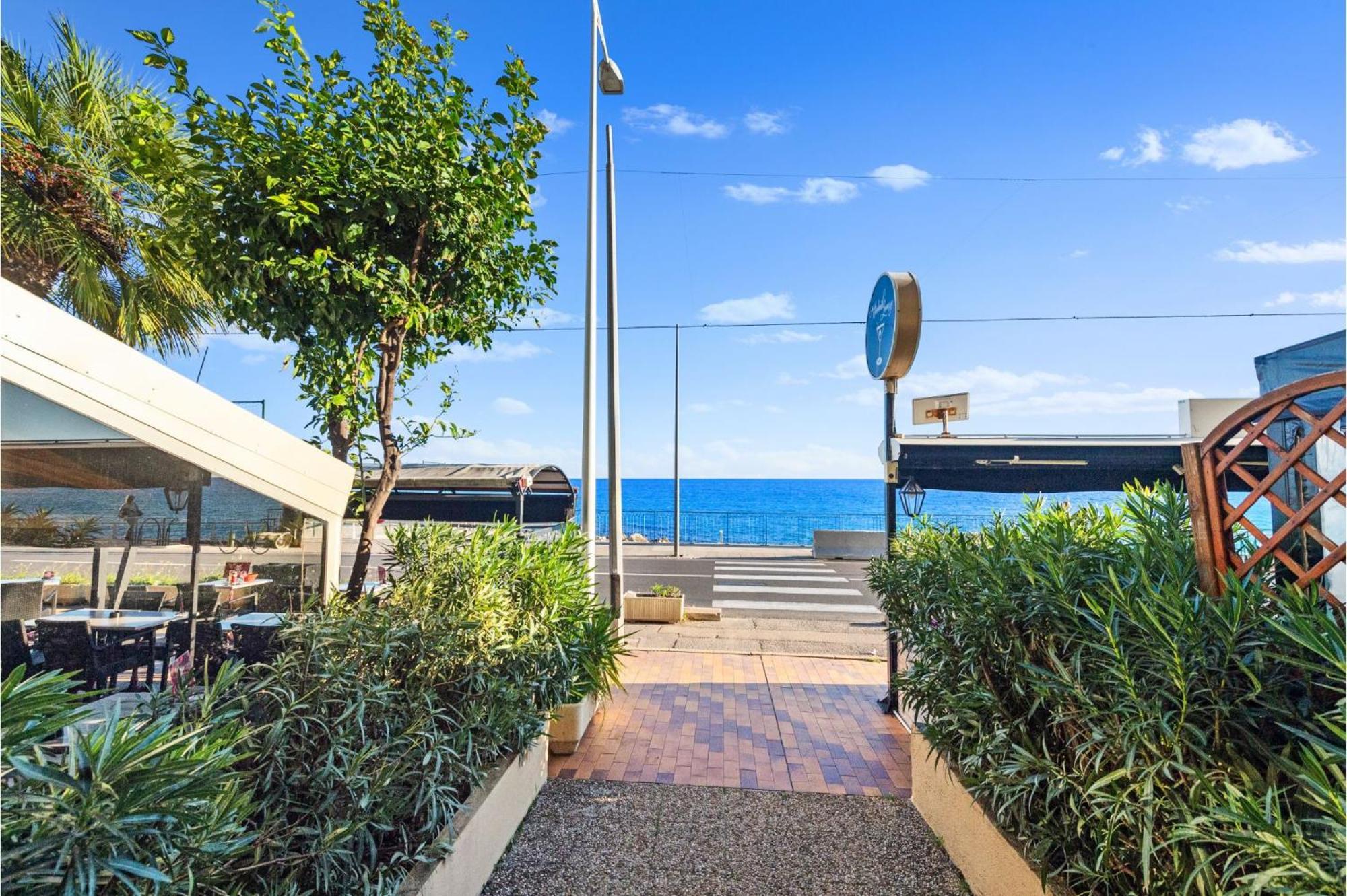 'Le Berkeley' Vue Mer, Centre, Parking Menton Luaran gambar